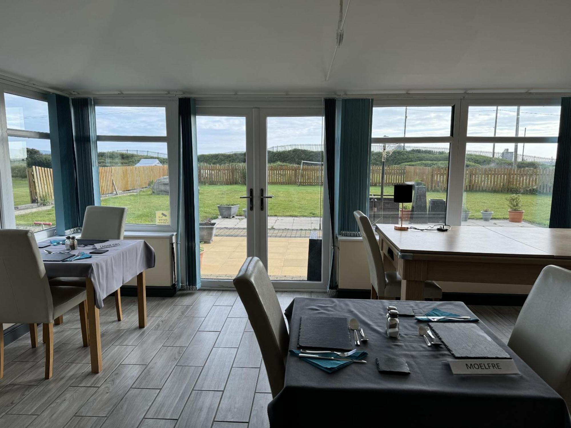 Barmouth Beach Club エクステリア 写真